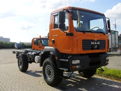 MAN-TGM-18240-4x4-orange-Voss-070907-01