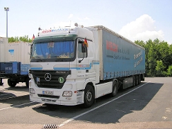 MB-Actros-MP2-1844-Weck-Koster-071106-01