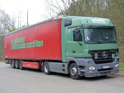 MB-Actros-MP2-1844-Wimmer-Szy-150708-01