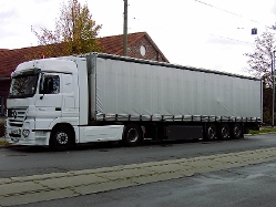 MB-Actros-MP2-1844-weiss-Thiele-191207-01