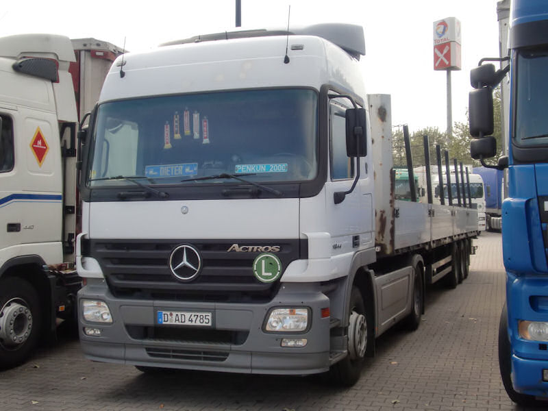 MB-Actros-MP2-1844-weiss-DS-201209-01.jpg - Mercedes-Benz Actros MP2 1844Trucker Jack