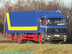 MB-SK-blau-rot-100105-1