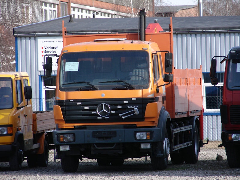 MB-SK-II-1824-orange-Weddy-231108-01.jpg - Mercedes-Benz SK 1824Clemens Weddy