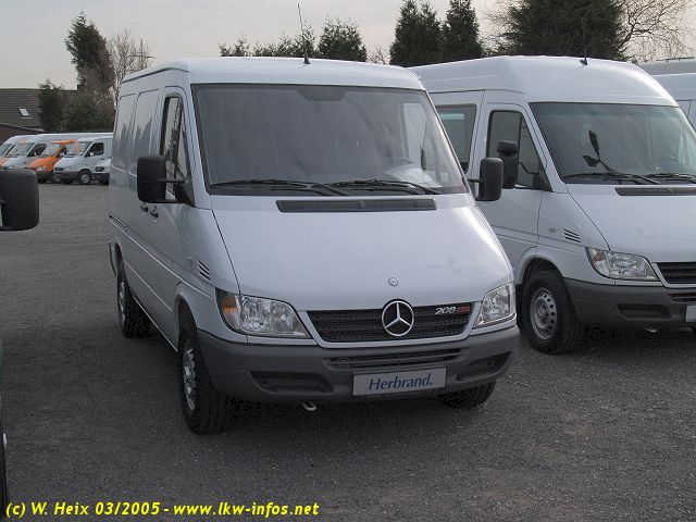 MB-Sprinter-208-CDI-weiss-220305-01.jpg - Mercedes-Benz Sprinter 208 CDI