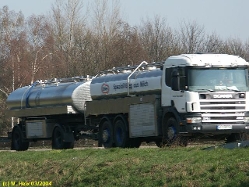 Scania-114-G-380-Milchtanker-Onken-270304-1