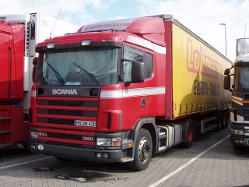 Scania-124-G-360-Lohmann-Holz-140405-01