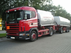 Scania-124-G-420-Hausach-Reck-160905-01
