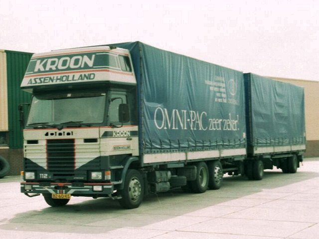 Scania-112-M-JUPLHZ-Kroon-Koster-070204-1-NL.jpg - Scania 112 MAaldert Koster