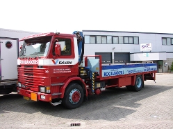 Scania-112-M-rot-Weddy-141108-01