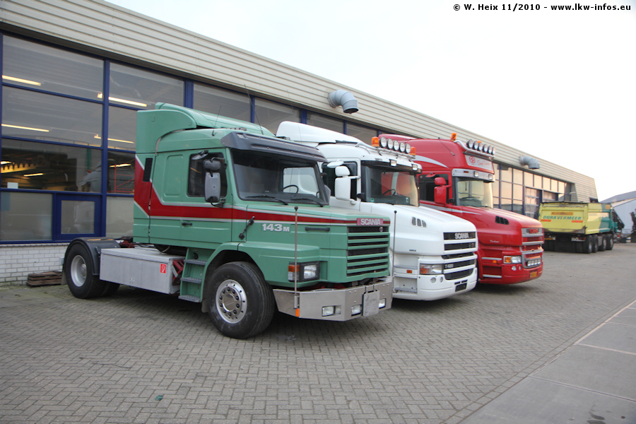 Scania-143-M-gruen-281110-01.jpg - Scania 143 M