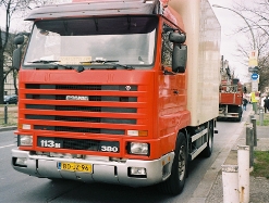 Scania-113-M-380-rot-Toepsch-060408-02