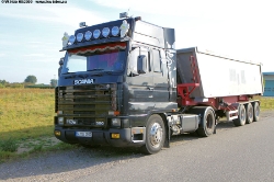 Scania-113-H-380-schwarz-301109-02