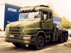 Scania-144-G-530-Militaer-Hensing-101205-01