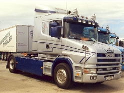 Scania-144-G-530-silber-blau-Thiele-050305-01