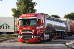 Scania-G-II-400-Dekker-Holz-100711-01