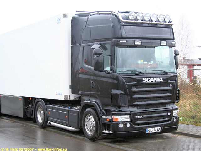Scania-R-620-schwarz-180307-01.jpg - Scania R 620