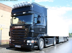 Scania-R-620-schwarz-140507-05