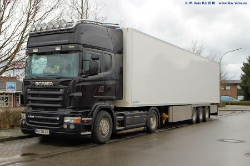Scania-R-620-schwarz-280210-01