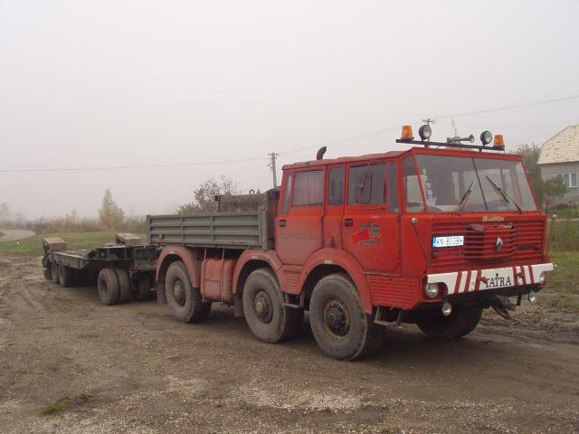 Tatra-T-813-rot-Hlavac-220605-01.jpg - Tatra T 813