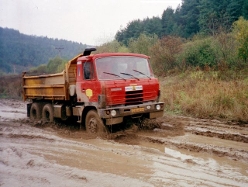 Tatra-T-815-6x6-rot-Hlavac-040306-04