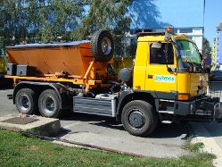 Tatra-T815-Terrno-1-6x6-orange-Hlavac-050209-01