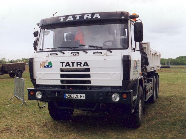 Tatra-T-815-weiss-Thiele-100305-01.jpg - Tatra T 815Jörg Thiele