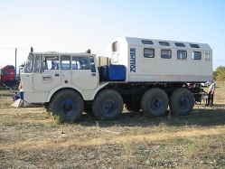 Tatra-T-813-weiss-blau-Vaclavik-200505-01