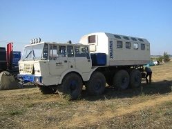 Tatra-T-813-weiss-blau-Vaclavik-200505-02