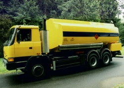 Tatra-TerrNo-1-gelb-Hlavac-080705-01