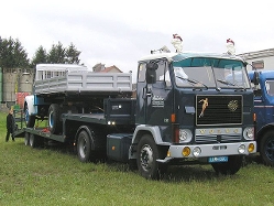 Volvo-F-88-blau-Niedermeier-211204-5
