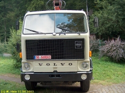 Volvo-F-89-grau-1