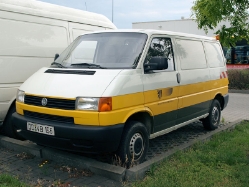 VW-T4-gelb-Thiele-031209-01