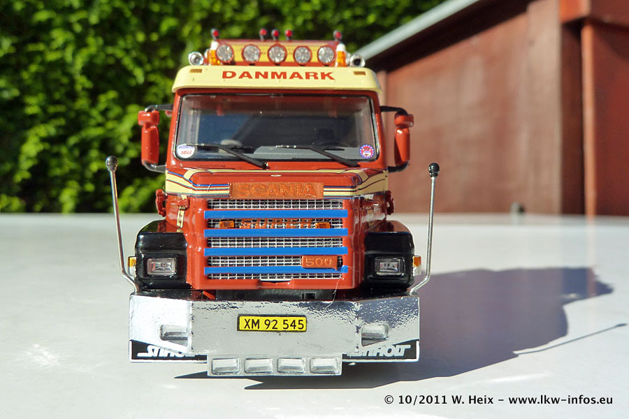 WSI-Scania-T-143-H-Nielsen-171011-06.jpg