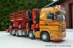 Tekno-Scania-R-620-Kranringen-Mammoet-110911-007