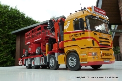 Tekno-Scania-R-620-Kranringen-Mammoet-110911-024