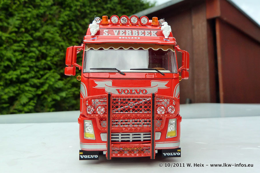 Tekno-Volvo-FH-Verbeek-081011-011.JPG