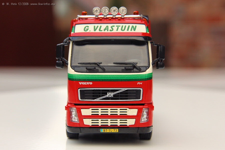 Volvo-FH-480-Vlastuin-131208-06.jpg