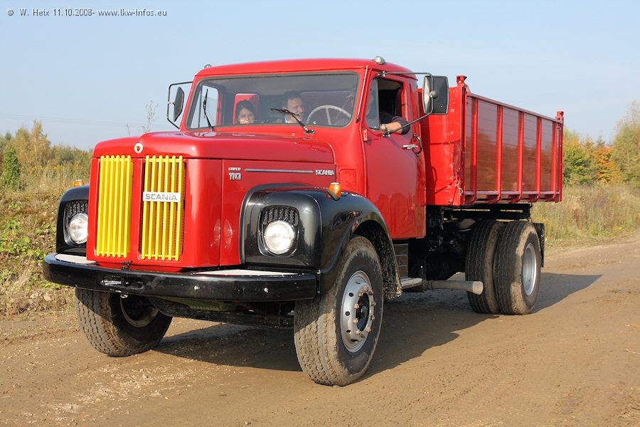 328-Scania-L-110-rot-111008-01.jpg