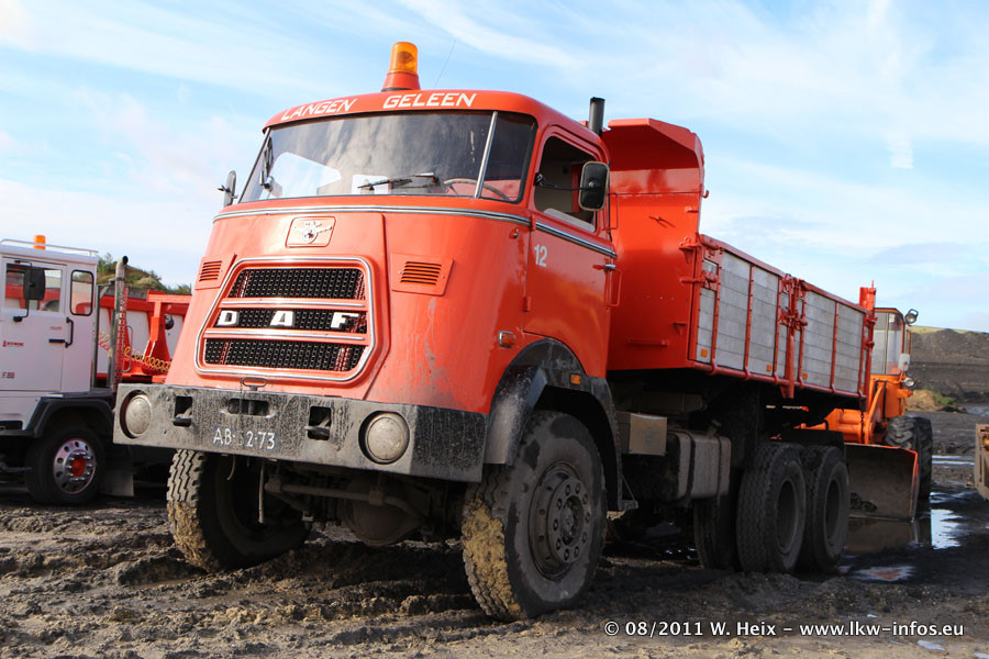 Truck-in-the-koel-Brunssum-NL-280811-044.jpg