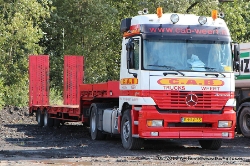 Truck-in-the-koel-Brunssum-NL-280811-175