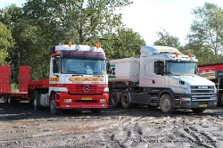 Truck-in-the-koel-Brunssum-NL-280811-176
