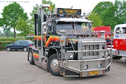 Scania-L-141-schwarz-030509-09