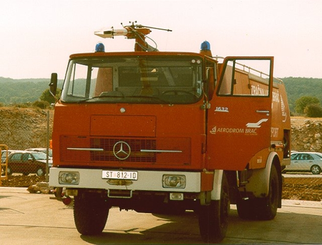 Henschel-MB-1632-Feuerwehr-Liedl-310104-1.jpg - Josef Liedl