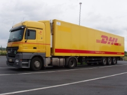 MB-Actros-1841-MP2-DHL-Holz-100805-01