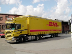 Scania-R-420-Koenig-Trans-DHL-MMartin-171206-01