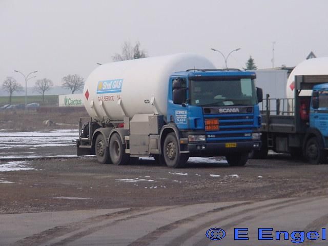 Scania-94-G-310-Intralux-Engel-100205-01-LUX.jpg