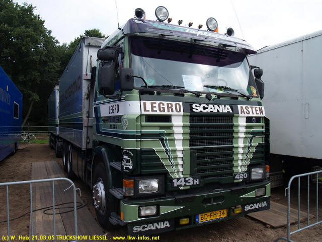 Scania-143-H-420-Legro-210805-02.jpg