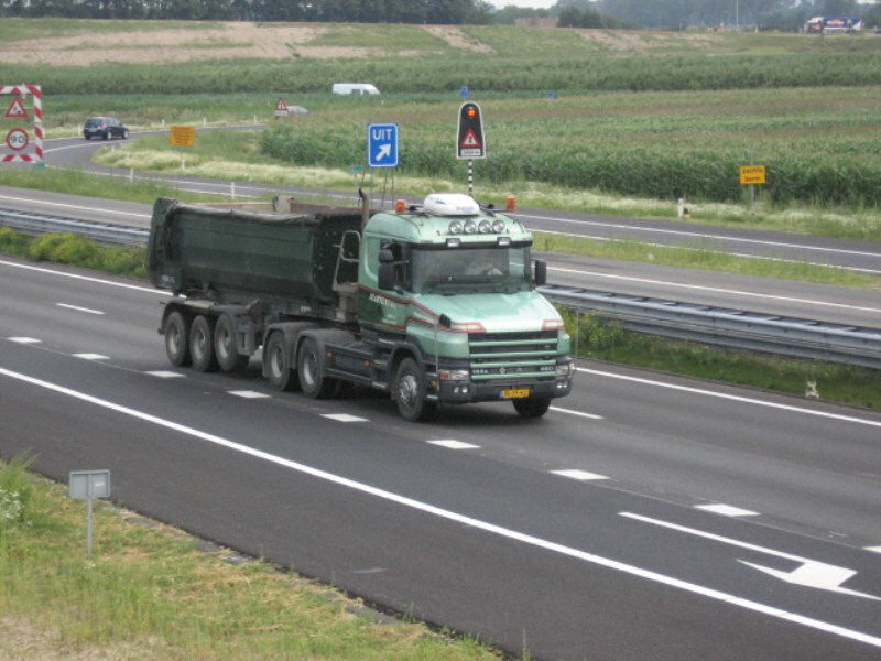 Scania-144-G-460-Martens-Bocken-310108-04.jpg