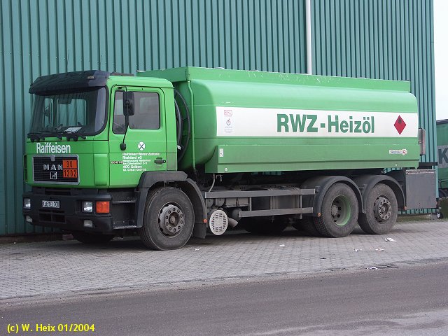 MAN-F90-26272-Tanker-RWZ-Geldern-0104-1.jpg