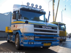 Scania-124-L-360-vdZand-021005-03